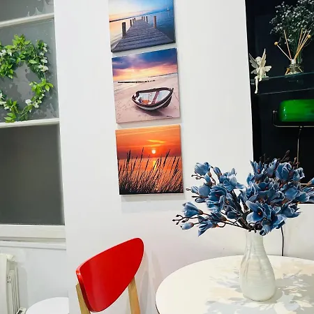 Chic Flat In The Heart Of Marais Near Pompidou Centre-2